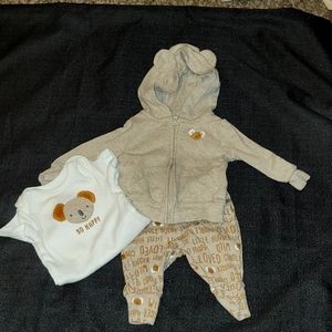 Baby clothes